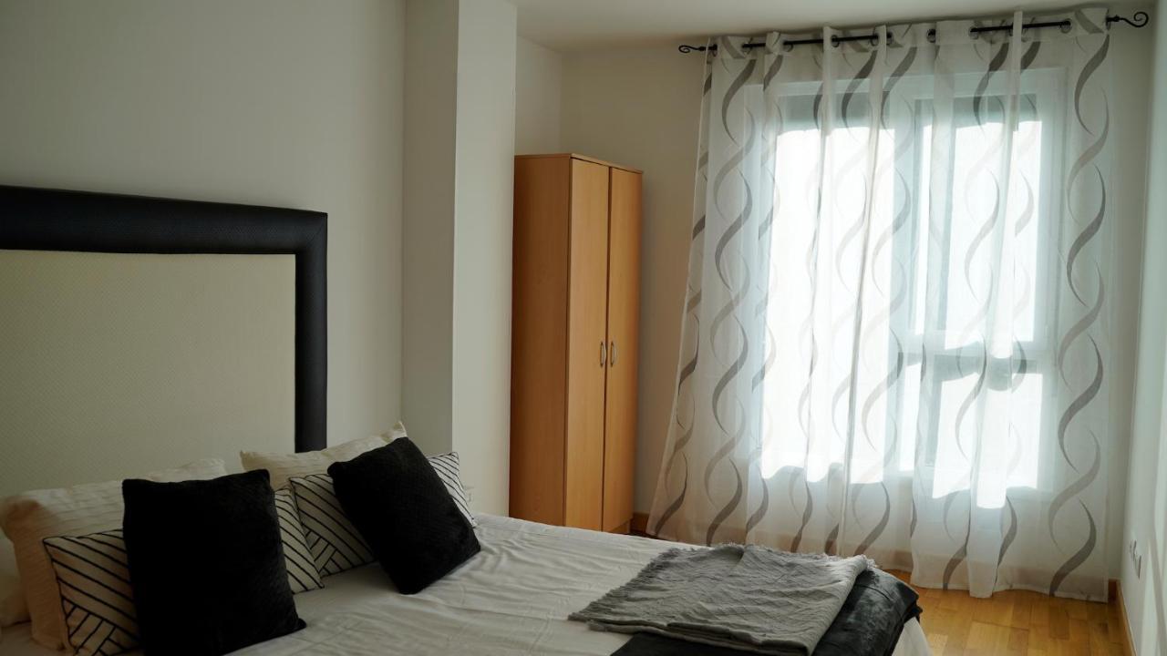 דירות Solares Style Vistas Al Rio Miera מראה חיצוני תמונה