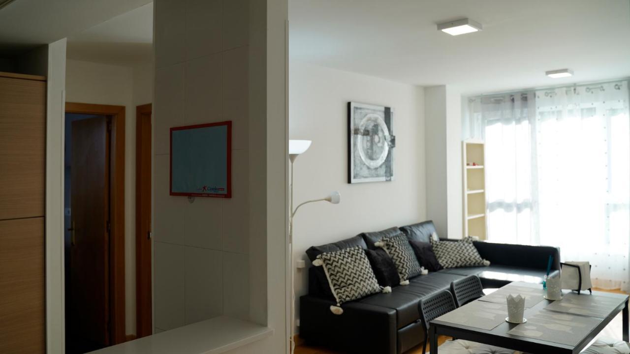 דירות Solares Style Vistas Al Rio Miera מראה חיצוני תמונה